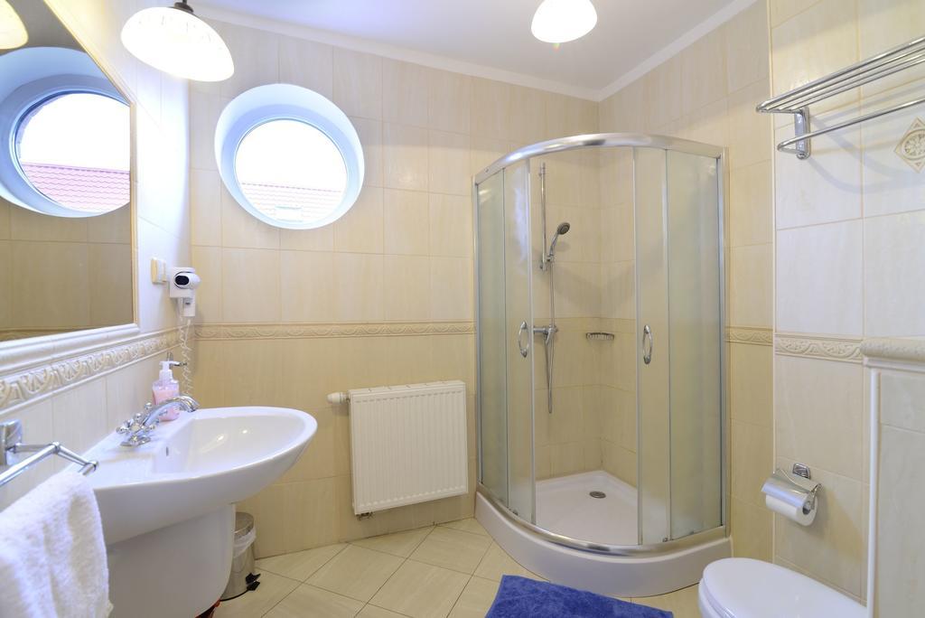 Villa Tropikana Леба Екстериор снимка