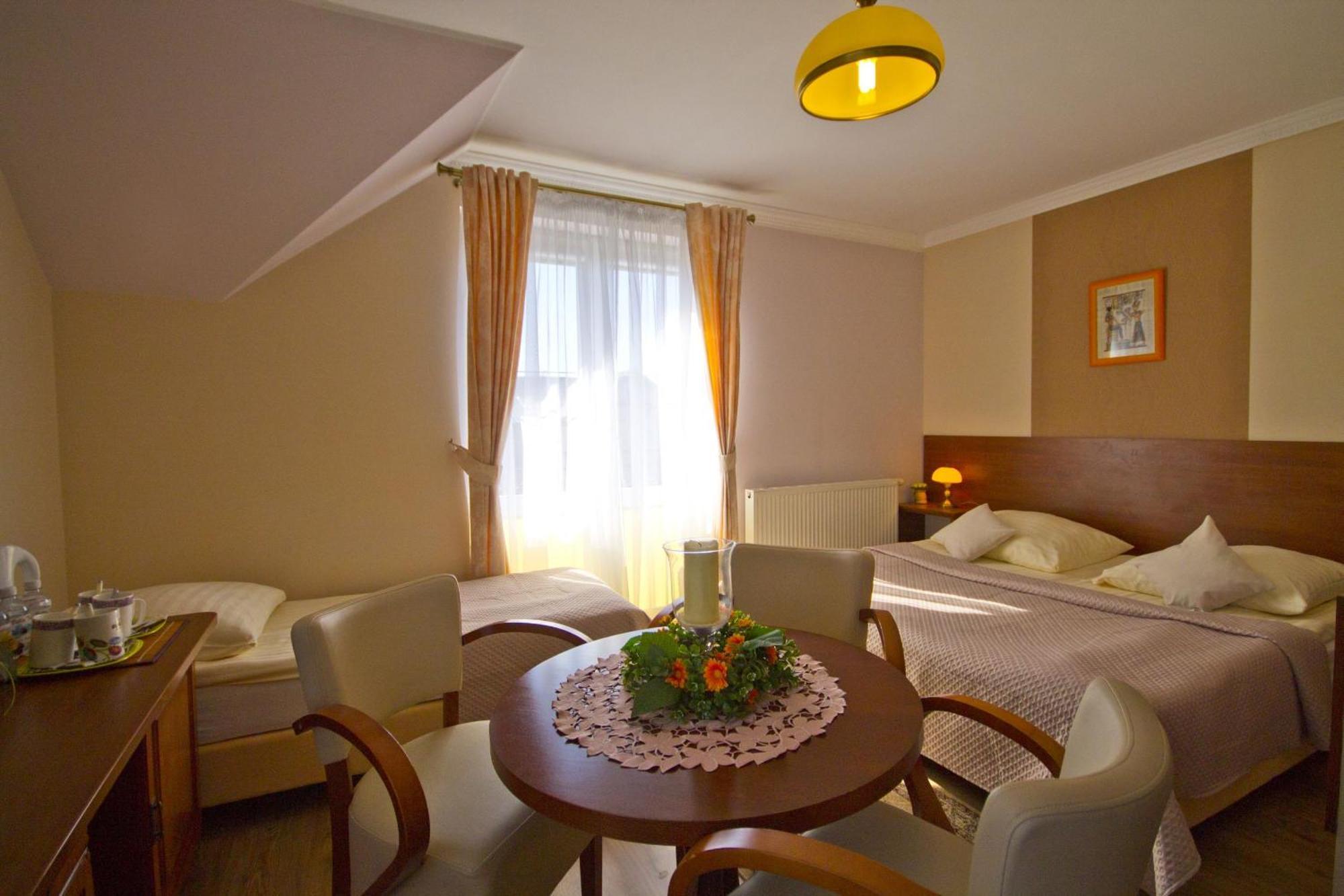 Villa Tropikana Леба Екстериор снимка
