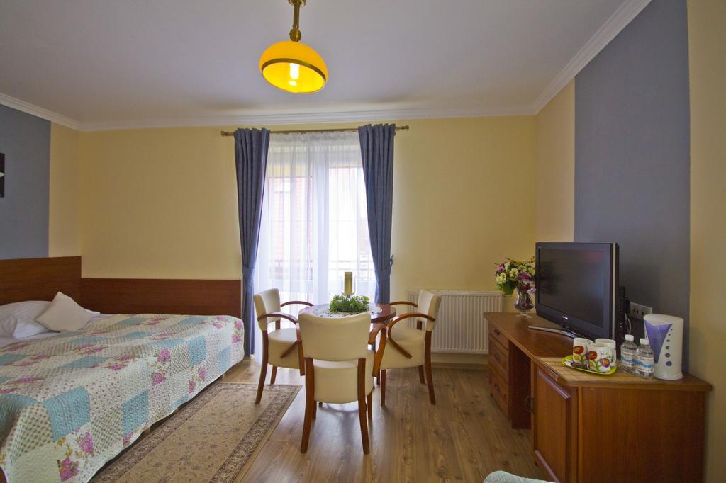 Villa Tropikana Леба Екстериор снимка