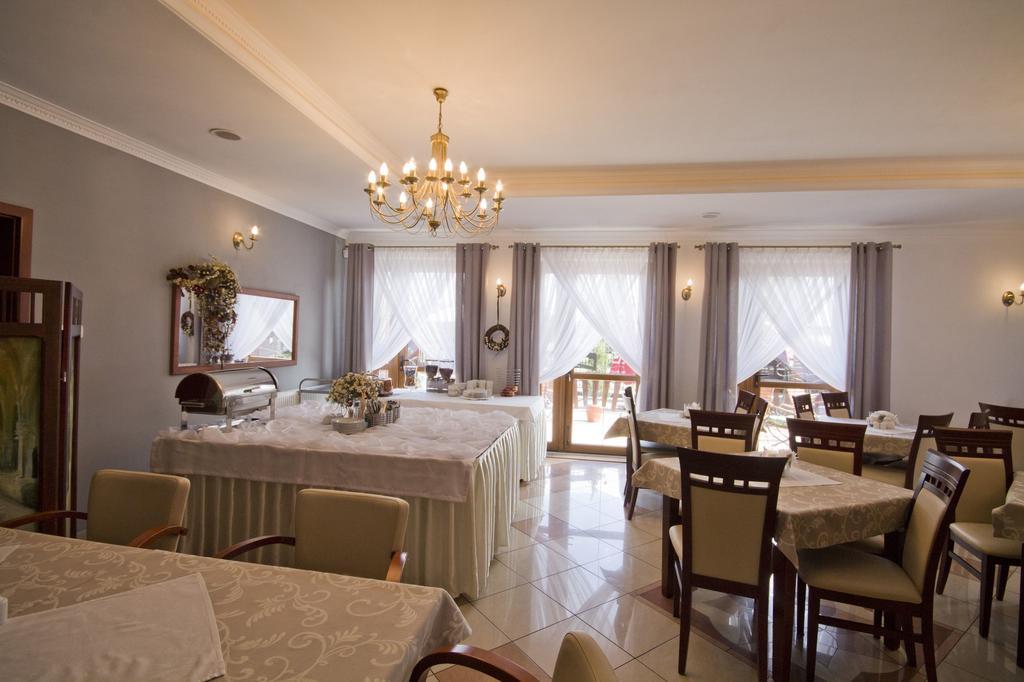 Villa Tropikana Леба Екстериор снимка