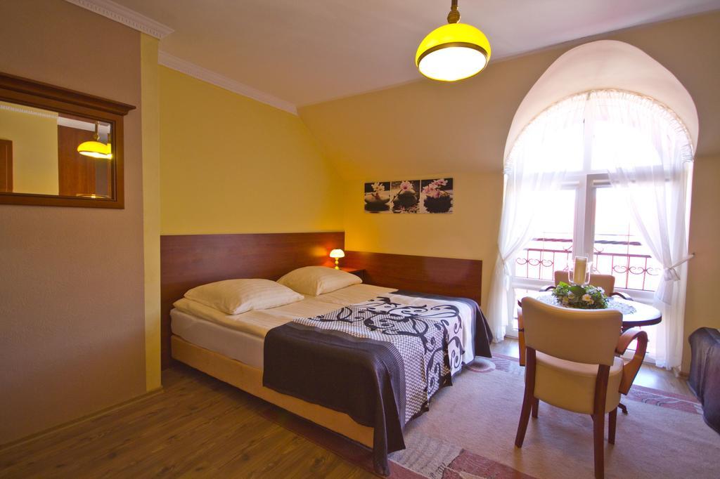 Villa Tropikana Леба Екстериор снимка