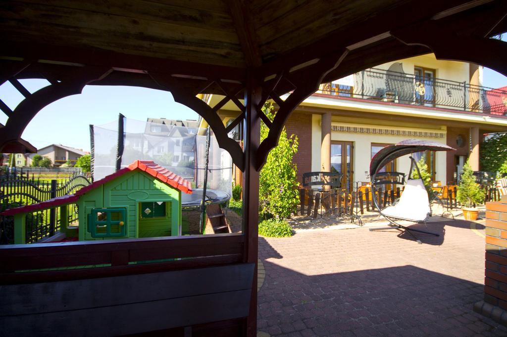 Villa Tropikana Леба Екстериор снимка